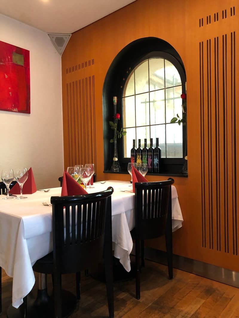 «my home is my castle» 3.5-Zimmer Wohnung inkl. Restaurant (13)