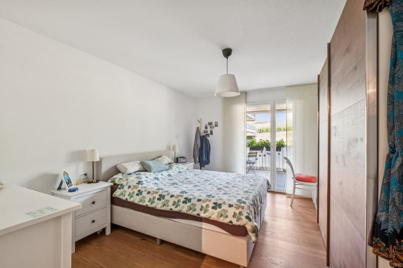 Moderne, perfekt durchdachte 31⁄2 Zimmer-Wohnung zentral und naturnah gelegen in Safenwil (8)