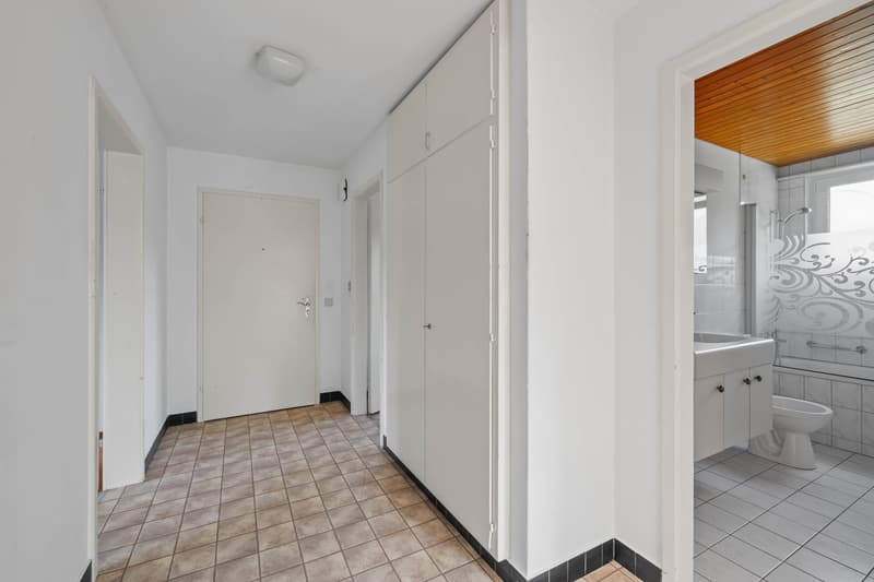 Am Waldrand gelegene 3-Zimmerwohnung, die Potenzial für eigene Ideen lässt. (9)