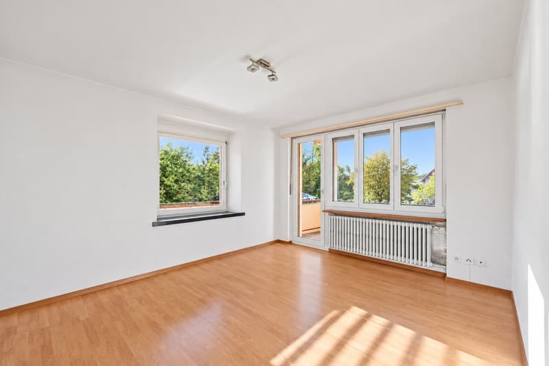 Am Waldrand gelegene 3-Zimmerwohnung, die Potenzial für eigene Ideen lässt. (3)