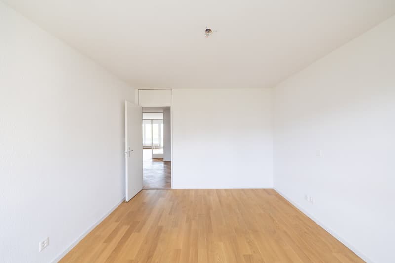 Moderne Eckwohnung mit Stil und Weitsicht (8)