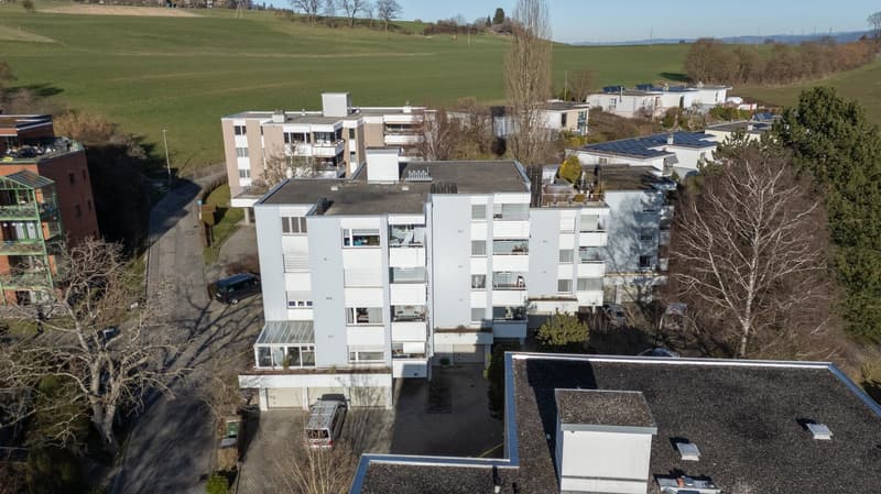 Einzigartige 3.5-Zimmerwohnung mit Aussenparkplatz (20)