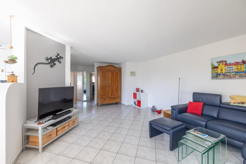 Familienfreundliche 5.5-Zimmer-Maisonettewohnung in Worb (3)