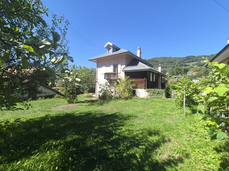 Maison de 2 appartements 3,5 pièces + 1 studio indépendant, Grand potentiel ! (6)