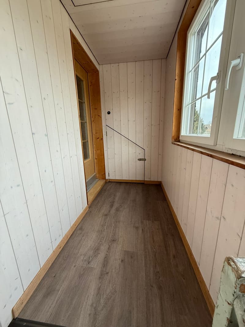 2.5 Dachwohnung in Uttigen nah am Bahnhof (11)