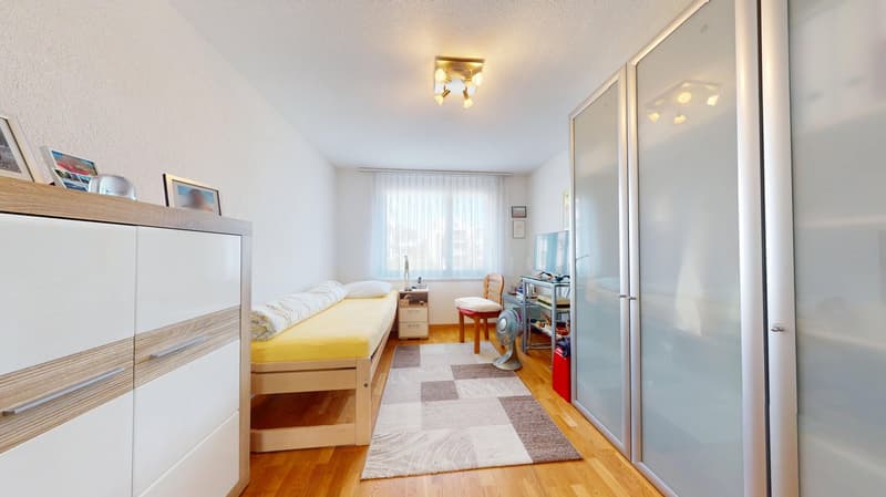 Stilvolle 4.5-Zimmer-Wohnung mit grosszügigem Balkon (6)
