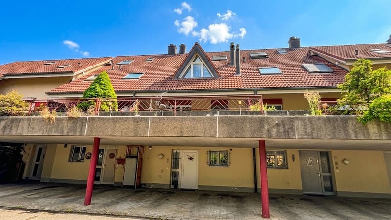 Charmantes 5-Zimmer-Reiheneinfamilienhaus in Grenchen (1)