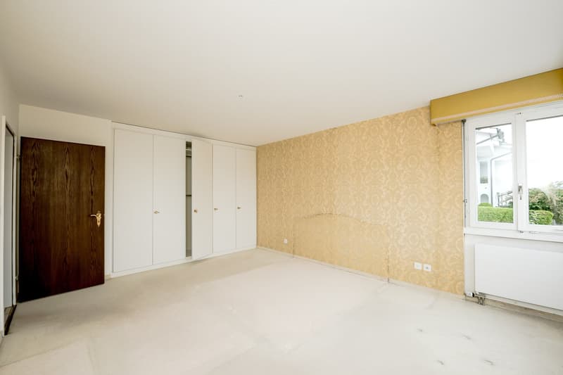 5 Zimmer-Erdgeschosswohnung mit Garten, Cheminée & gemeinschaftlicher Sauna (7)