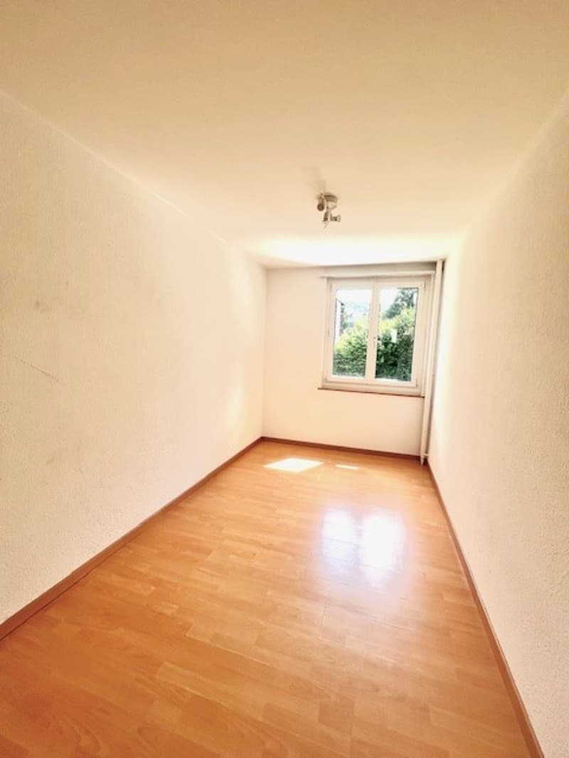 Familienfreundliche 4-Zimmer-Wohnung mit Balkon in St. Gallen (5)