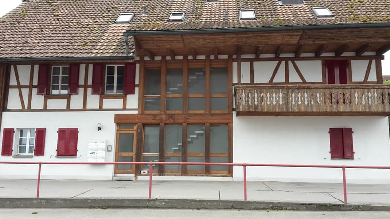 Charmante Dachwohnung im ländlichen Mühleberg zu vermieten (12)