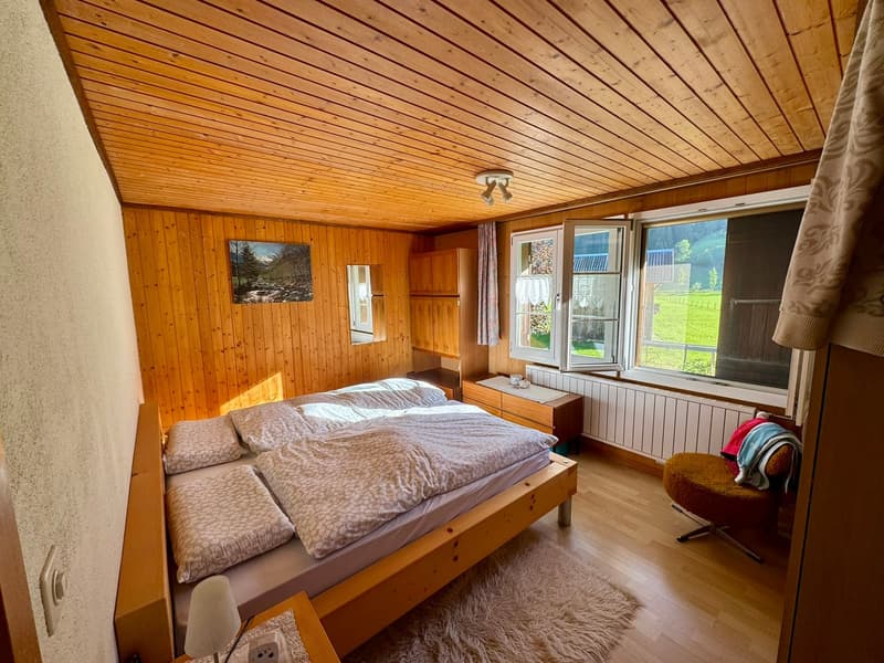 Charmante 4-Zimmer-Wohnung mit Bergblick in Lenk im Simmental (1)