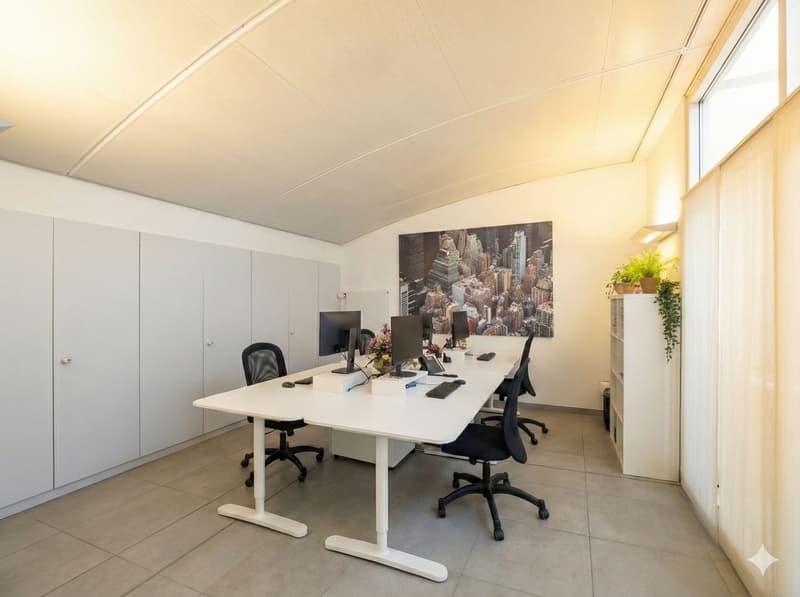 Centro - Stanza di ufficio per 4 persone con grande sala riunioni (2)