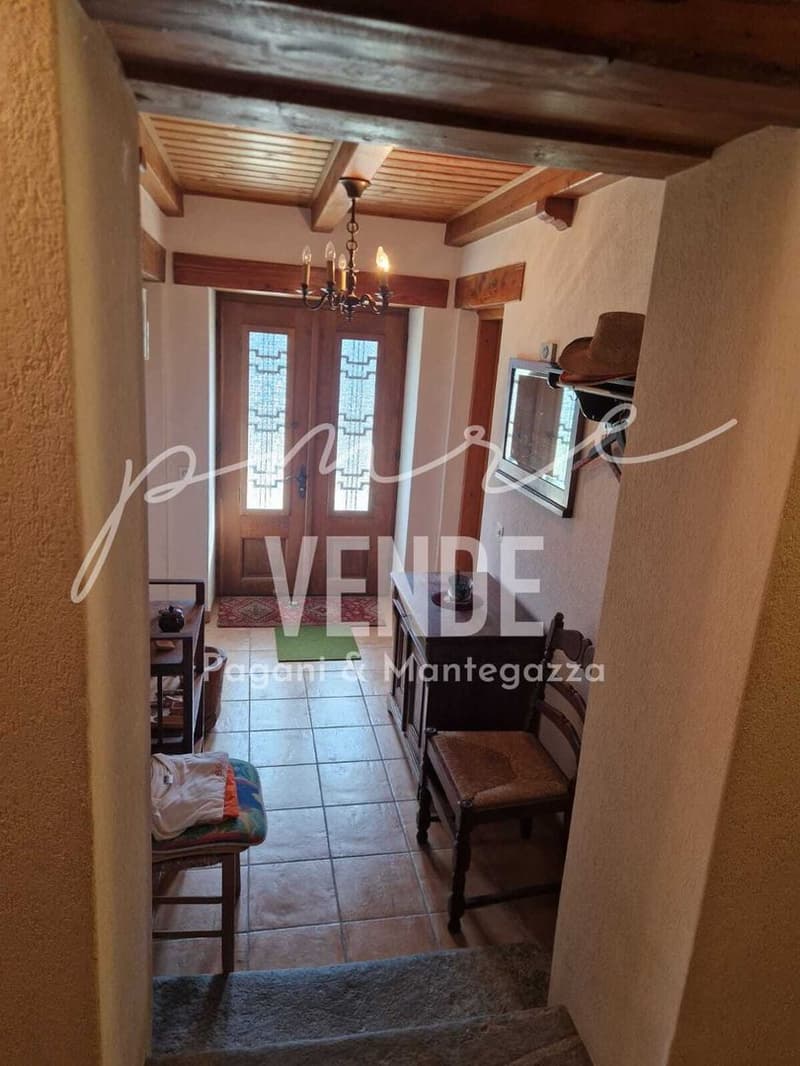 Charming 5.0 room apartment in a rustic two-family house with grotto and panoramic garden (10)