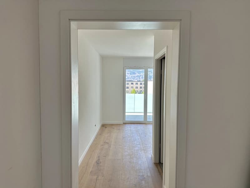 Aproz (Sion) 4.5 pièces neuf au dernier étage avec grand balcon (7)