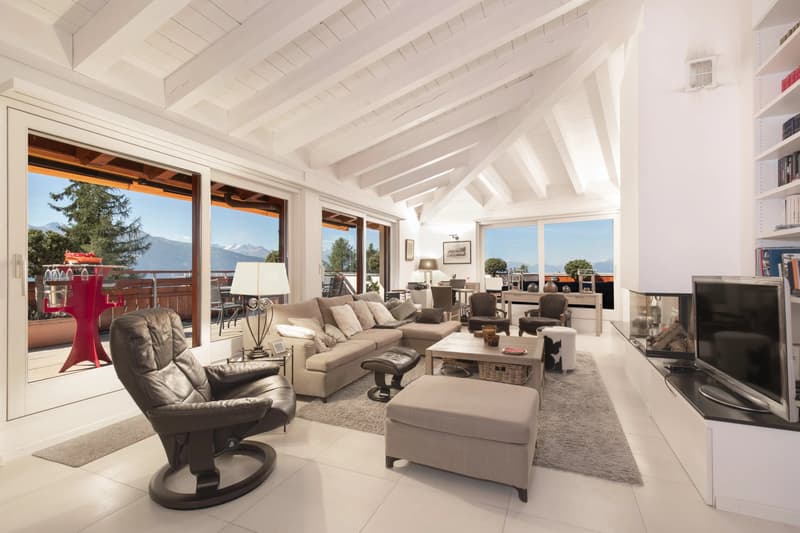 Attique Duplex d'exception avec vue panoramique sur le Lac Grenon à Crans-Montana (3)