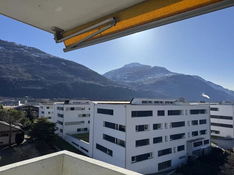 Appartement de 4.5 pièces lumineux en attique (8)