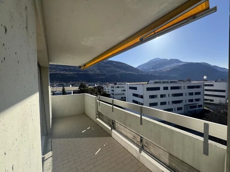 Appartement de 4.5 pièces lumineux en attique (7)