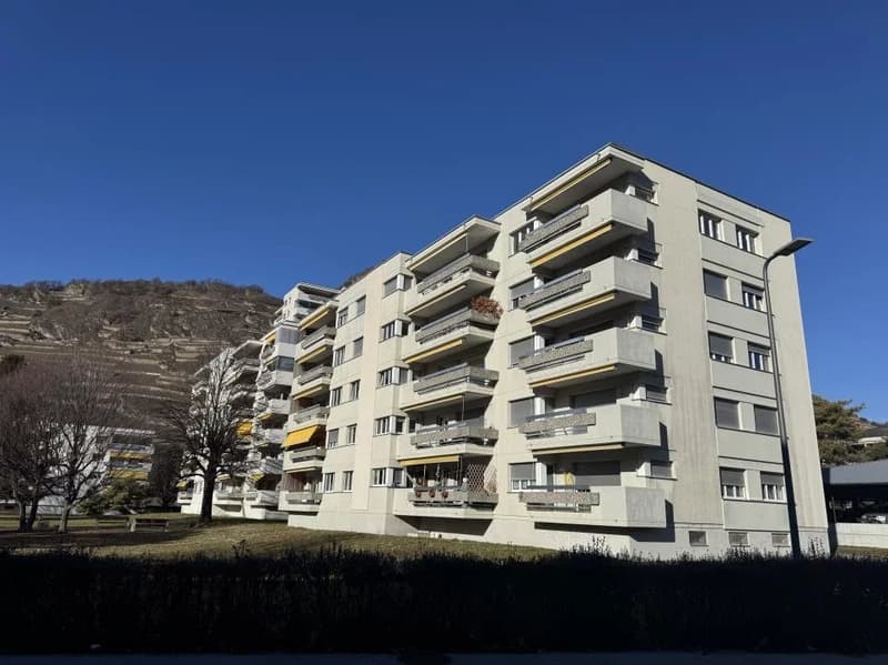 Appartement de 4.5 pièces lumineux en attique (9)