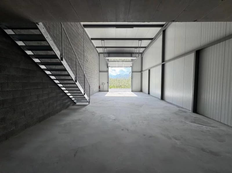 À louer ? Boxes de stockage modulables avec mezzanine | Saxon ? Accès direct A9 (2)