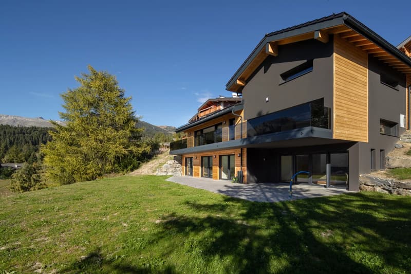 Chalet d'exception 5.5 pièces à Crans-Montana ? Vue imprenable et jacuzzi (2)