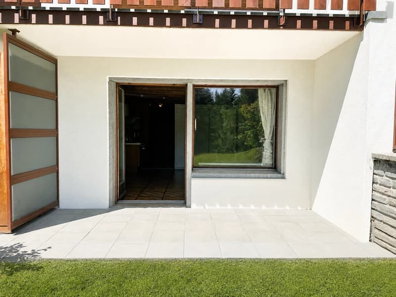 Grand studio en rez-de-jardin au coeur de Crans-Montana (4)