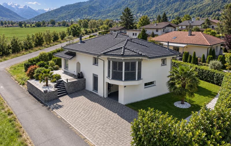 Villa individuelle rénovée à Collombey-Muraz; terrasse de plus de 100 m² et grand jardin (2)