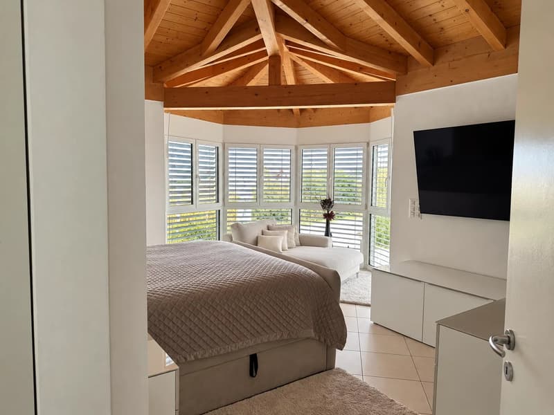 Villa individuelle rénovée à Collombey-Muraz; terrasse de plus de 100 m² et grand jardin (5)