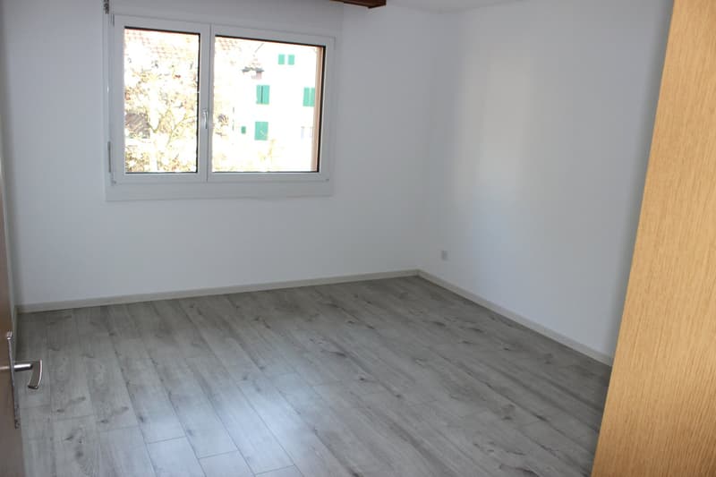 Sehr attraktive und erst renovierte 4,5-Zimmer-Eigentumswohnung mit Balkon inkl. PP AEH (8)