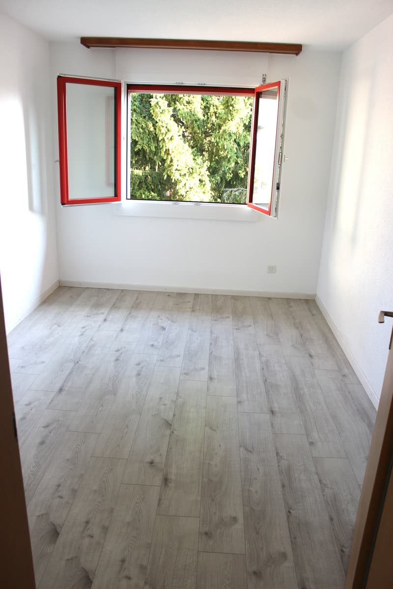 Sehr attraktive und erst renovierte 4,5-Zimmer-Eigentumswohnung mit Balkon inkl. PP AEH (7)