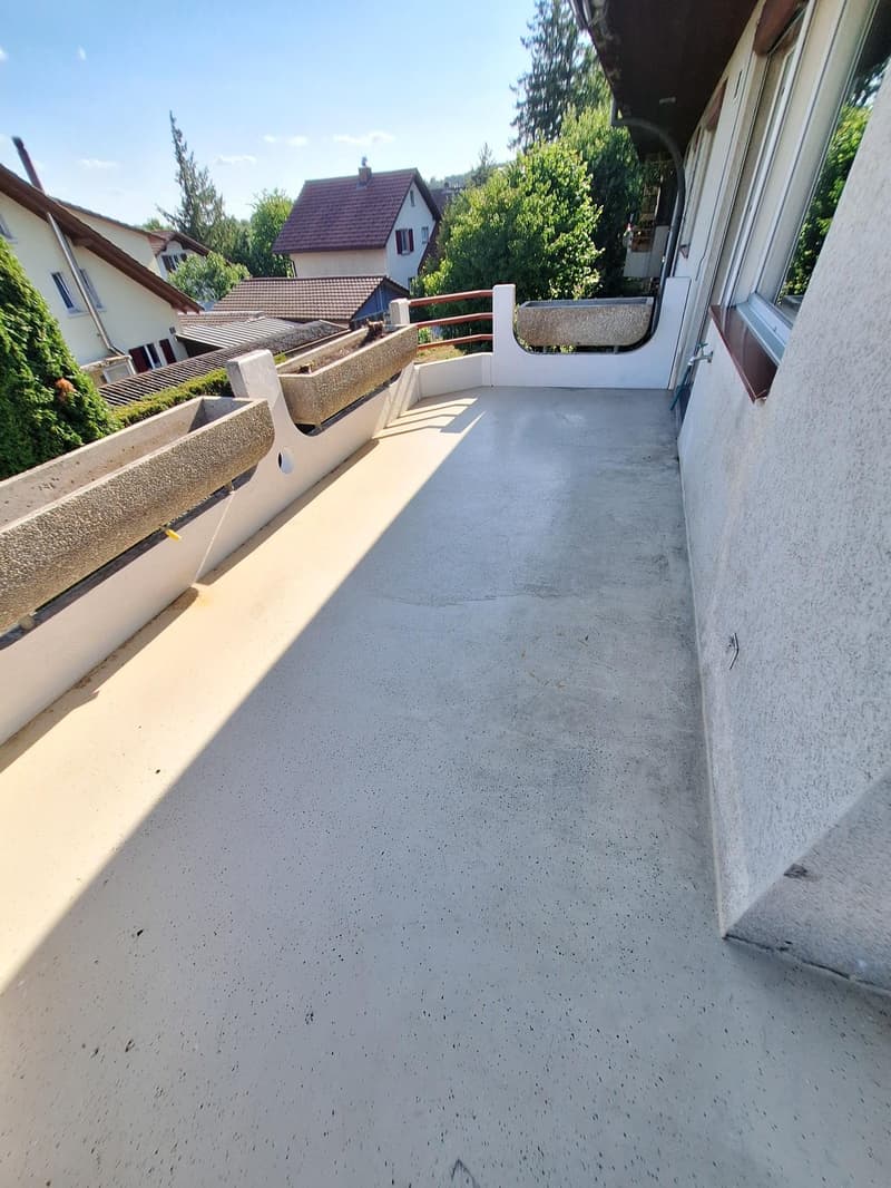 Sehr gepflegte 4.5-Zimmer-Wohnung im 1.Stock Ost mit Keller und Autogarage in Attiswil (12)