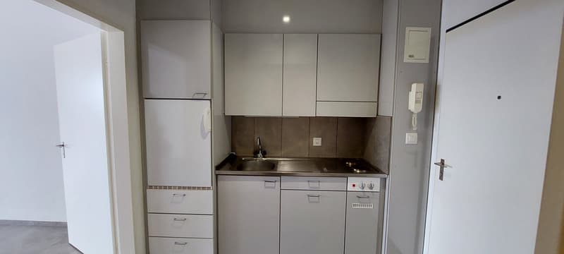 Freundliche 1,5-Zimmer-Wohnung im 3. Stock (50 m2) (8)