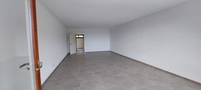 Freundliche 1,5-Zimmer-Wohnung im 3. Stock (50 m2) (6)