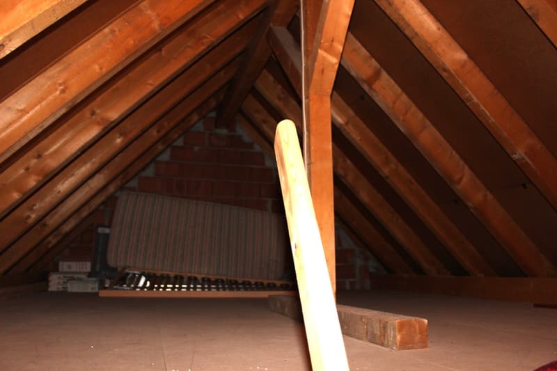 4.5-Zimmer-Maisonette-Wohnung, renoviert und mit wunderbarer Aussicht (14)