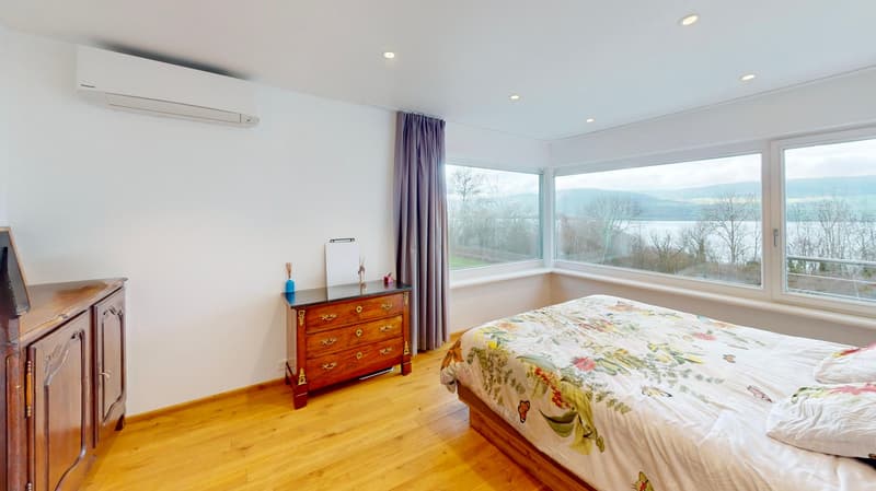 Villa individuelle de 6 pièces avec vue lac et grand volume (9)