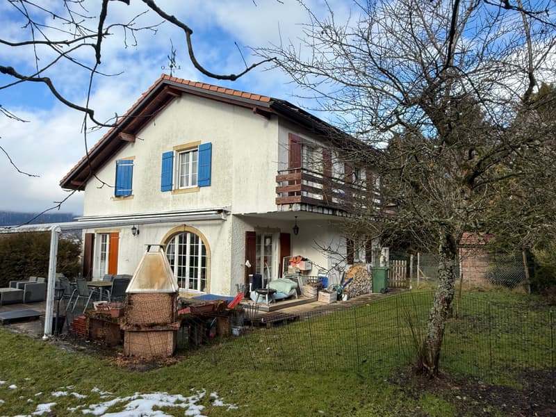 Charmante villa individuelle de 4.5 pièces à Fenin et nombreux garages (8)