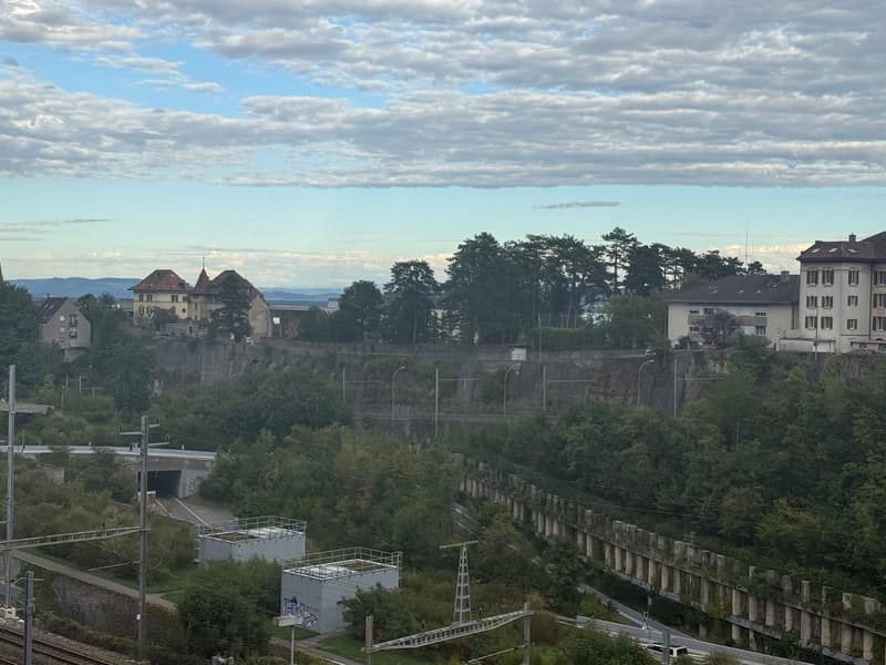 Charmant appartement de 2 pièces avec balcon à Neuchâtel (8)