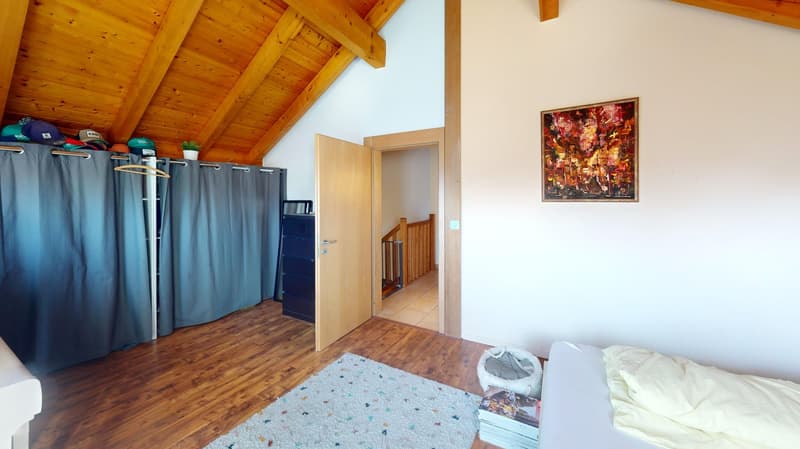 Maison jumelée de 5.5 pièces à Fontaines dans quartier résidentiel (11)