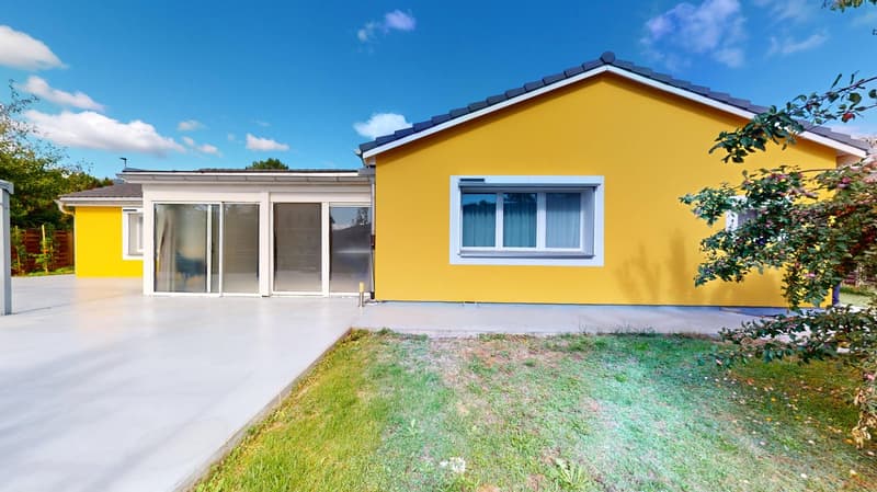 Maison individuelle lumineuse de 4.5 pièces sur un niveau à Fontaines NE (14)