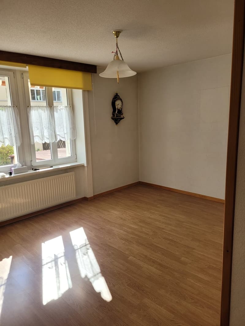 Fleurier - Maison à rénover avec jardin et garage (9)