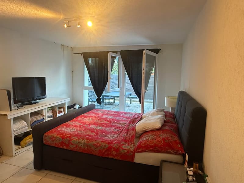 Maison de 2 unités (5.5 & 2.5 pièces) à Laténa, Saint-Blaise (18)