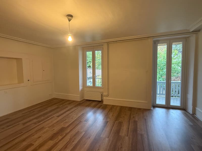 Appartement lumineux de 4.5 pièces avec balcon à Saint-Blaise (5)