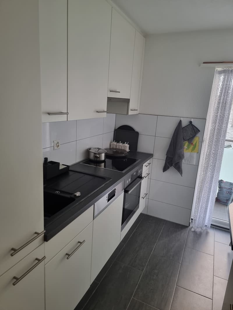 Helle 4.5-Zimmer-Wohnung mit zwei Balkonen an ruhiger Lage (11)