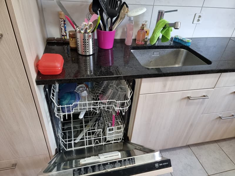 2.5 Zimmerwohnung mit grossem Balkon (5)