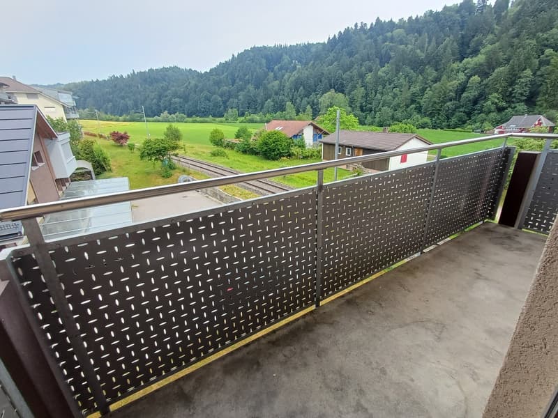Helle 4.5-Zimmer-Wohnung mit Balkon und schöner Aussicht in Sumiswald (21)