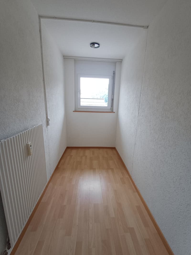Helle 4.5-Zimmer-Wohnung mit Balkon und schöner Aussicht in Sumiswald (10)