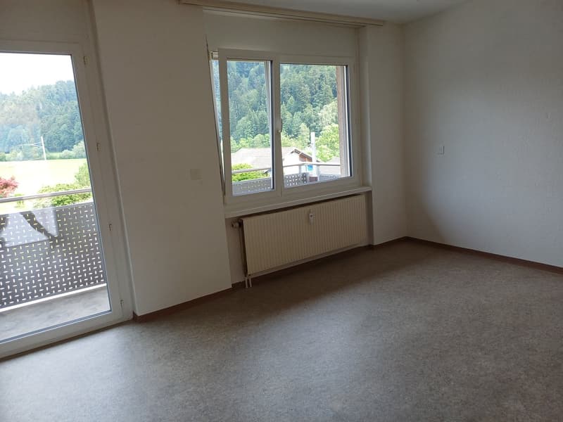 Helle 4.5-Zimmer-Wohnung mit Balkon und schöner Aussicht in Sumiswald (17)