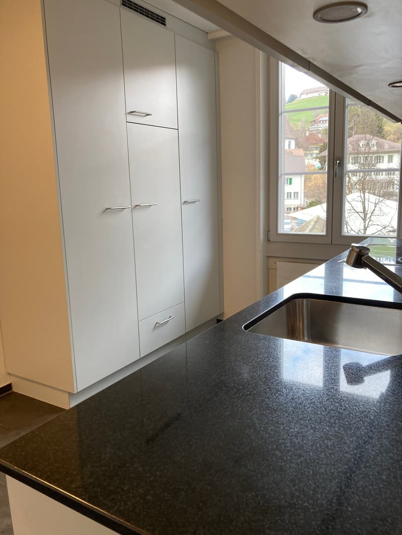 Charmante 4.5-Zimmer-Altbauwohnung in Langnau im Emmental (9)