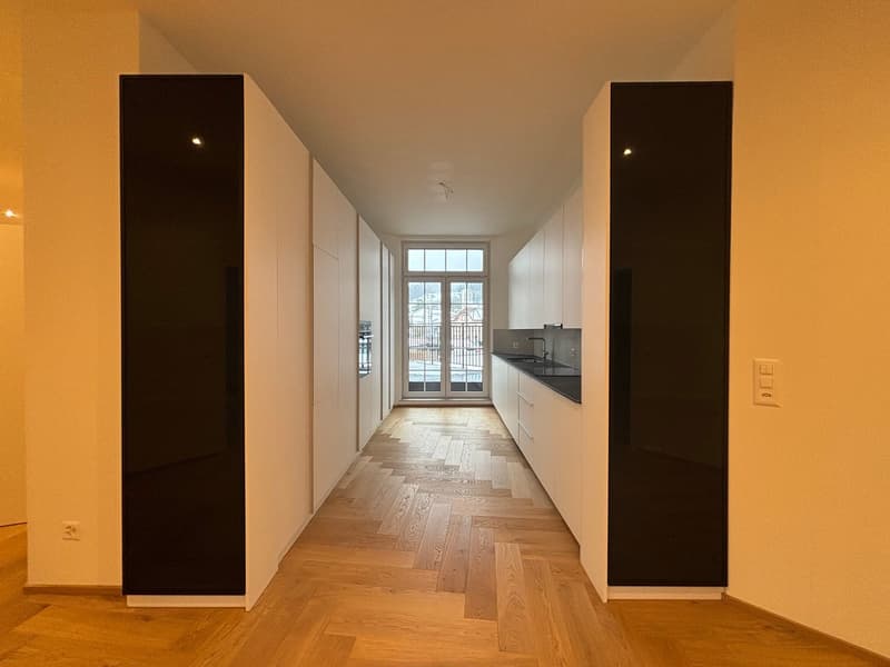 Appartamento moderno di 4.5 locali con balcone a Laufenburg (2)