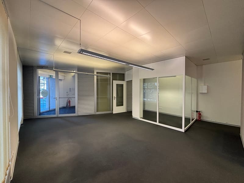 Moderne 3-Zimmer-Gewerbe/Büroräume in zentraler Lage in Laufenburg - Büro 1 (3)