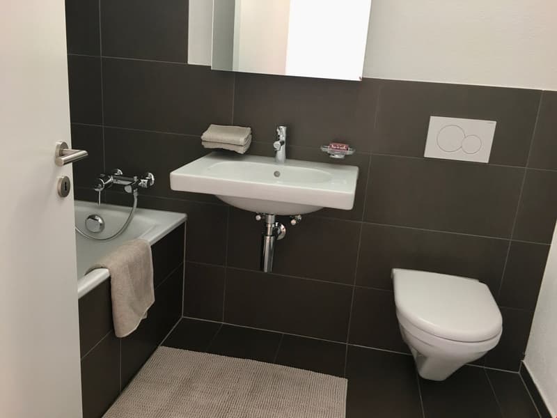 Badezimmer mit Badewanne
